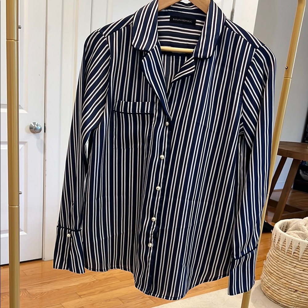 Banana Republic Navy White and Purple Stripe Pajama Style Shirt w/Pearled Button